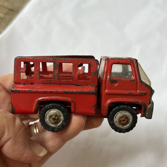 Lot of 9 Vintage 1970 Tootsie Toy Marx Metal Toy Cars - Picture 10 of 17